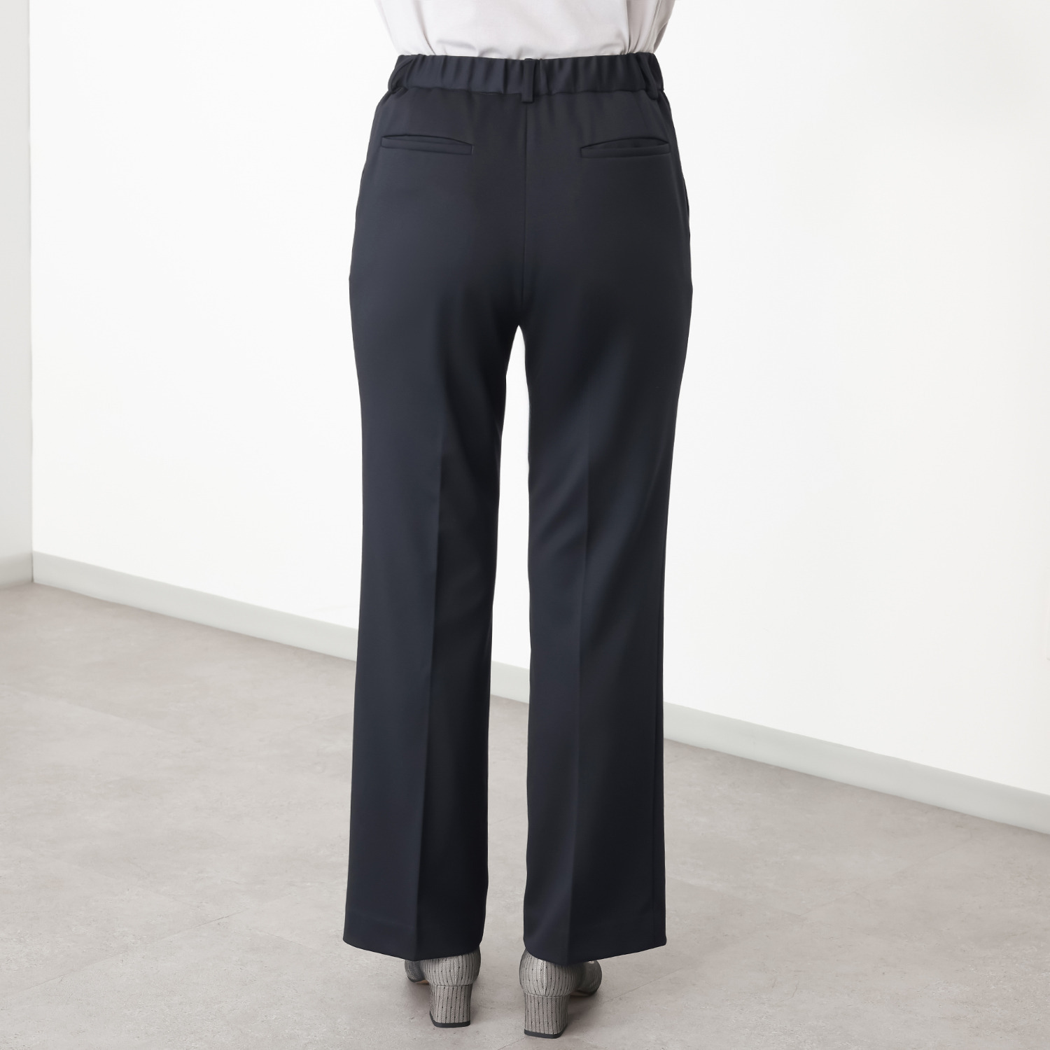 ポルトゥヴィーダ ウォッシャブル・はっ水 防汚・ニット素材 美脚ストレートパンツ