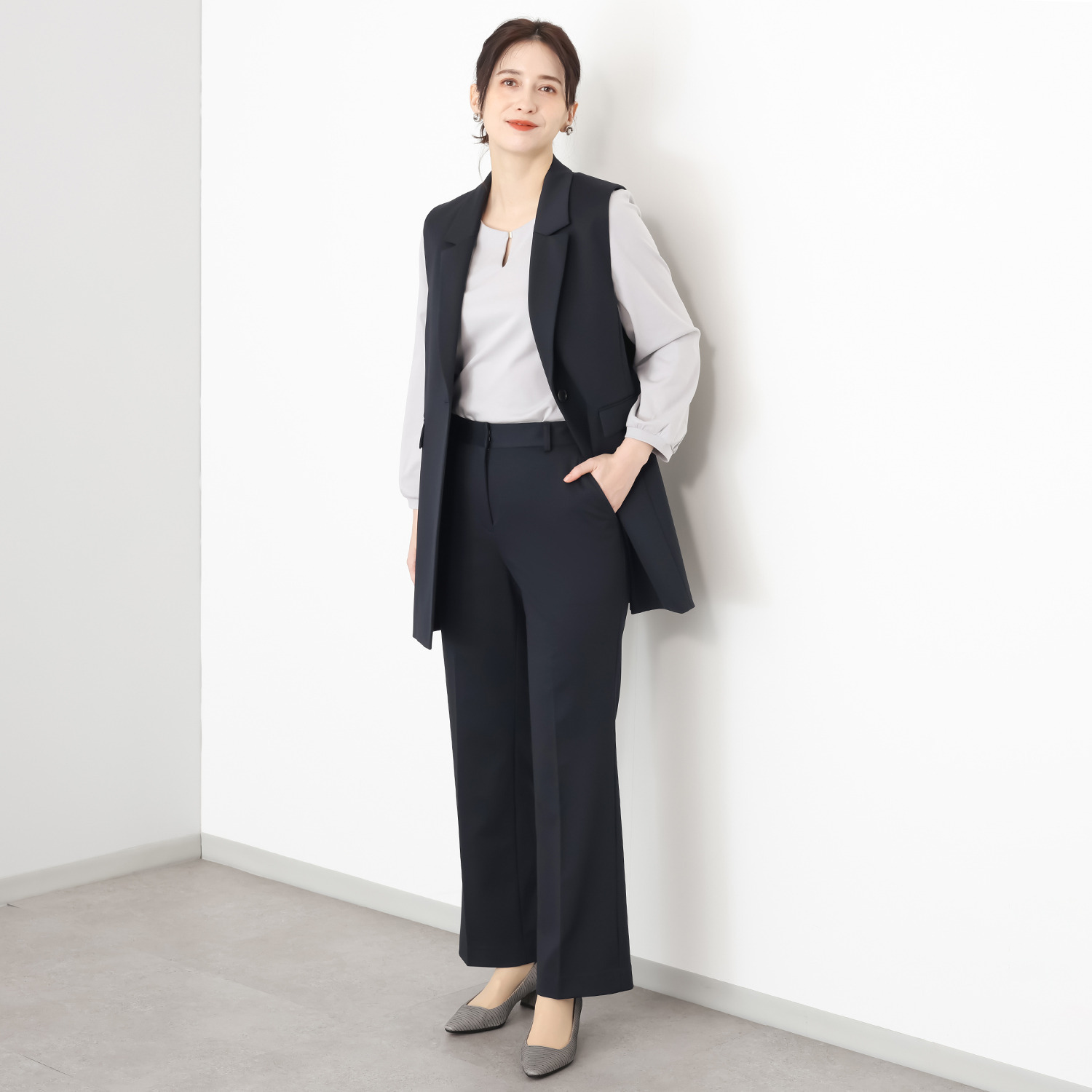 ポルトゥヴィーダ ウォッシャブル・はっ水 防汚・ニット素材 美脚ストレートパンツ