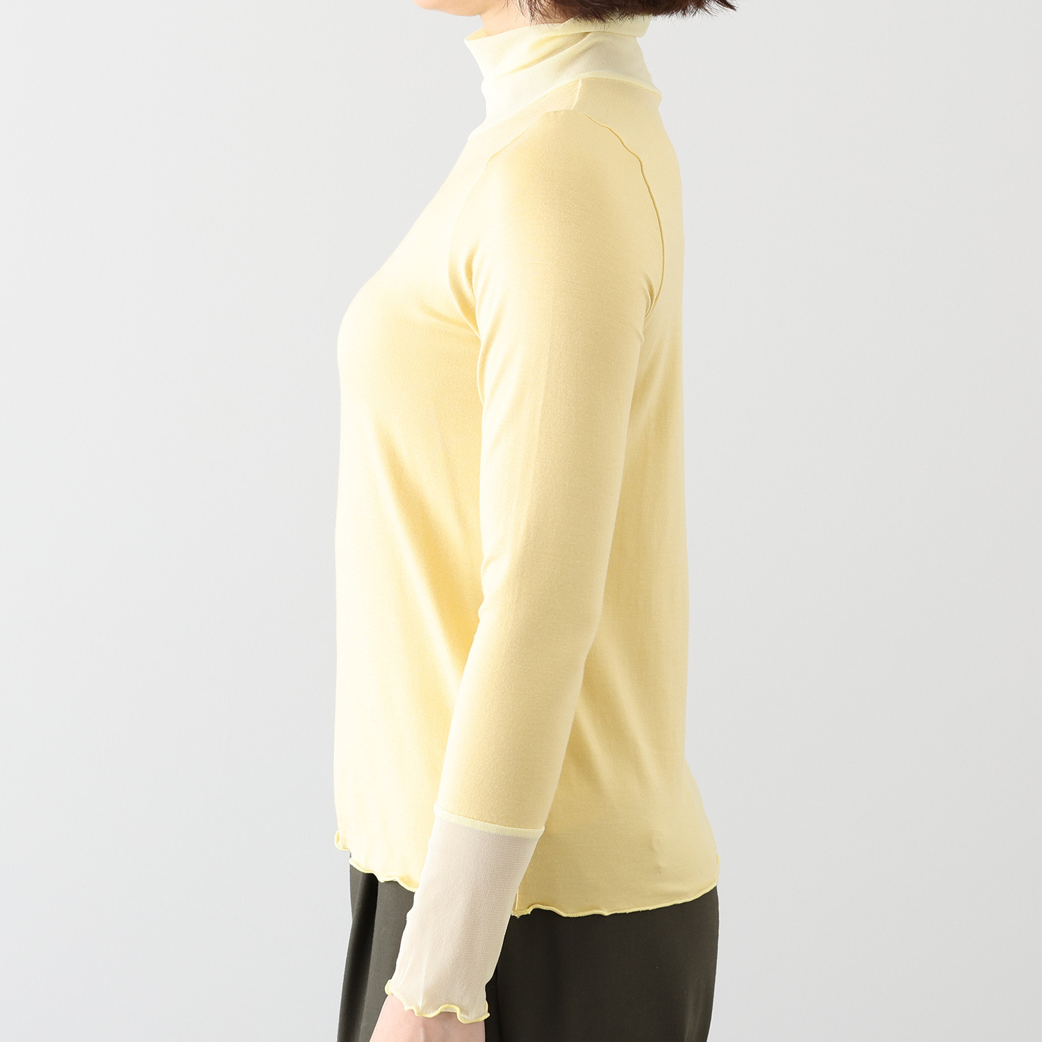 アンリック　オー　ブルー シルキーベア天竺 チュールアクセント ハイネックプルオーバー