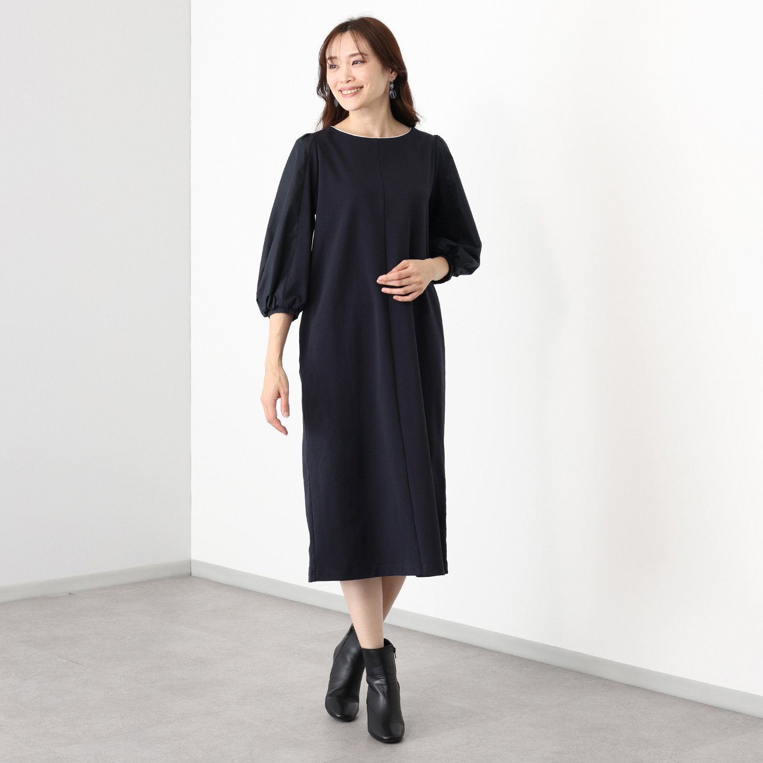 アンリック　オー　ブルー ソフトポンチ 異素材切替 袖コンシャスワンピース
