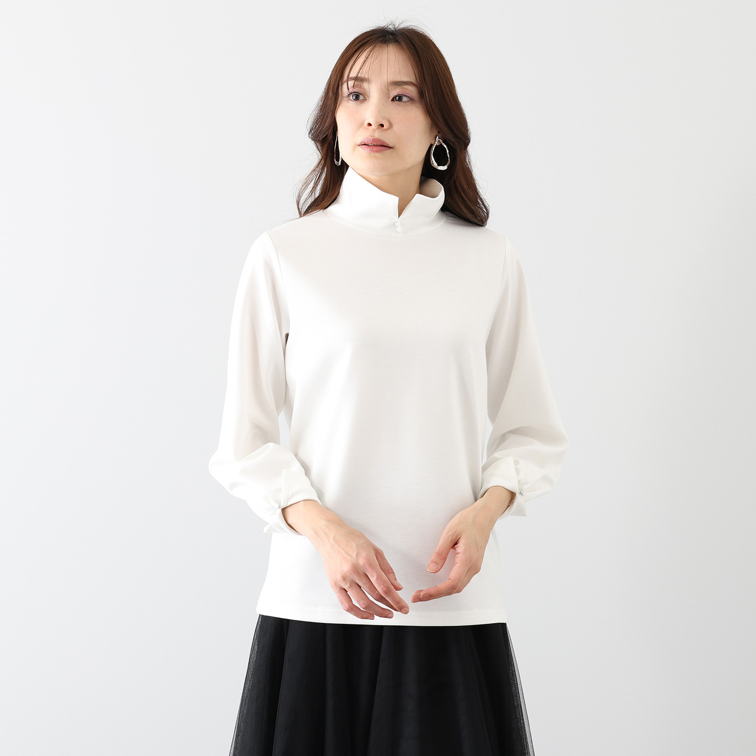 アンブリエ 着回し力抜群 襟アクセント プルオーバー