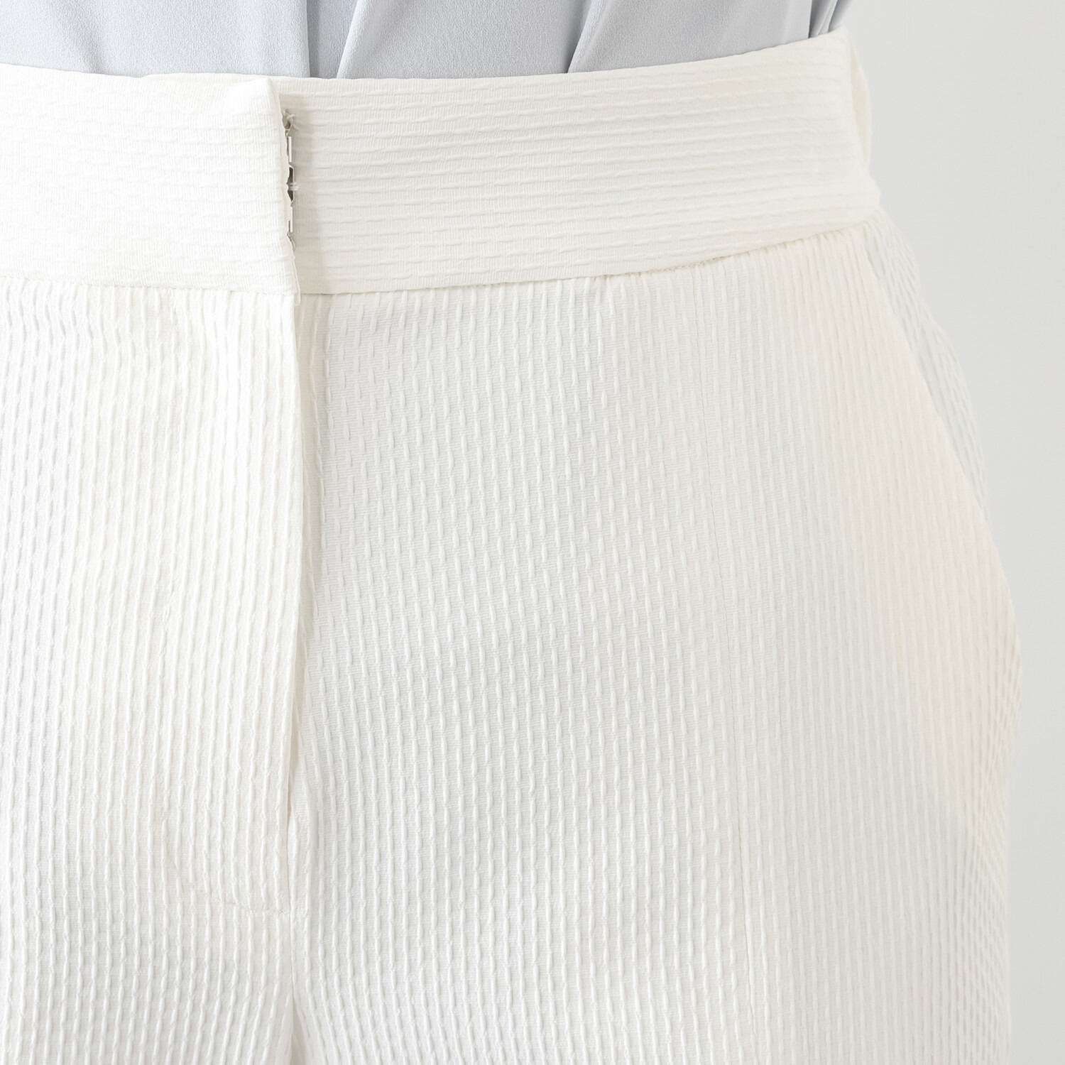 イフェメル／ ダブルフェーストーキョー 前裾スリット テーパードパンツ