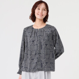 スタイル・ラヴィー ドットプリント タックアクセントブラウス