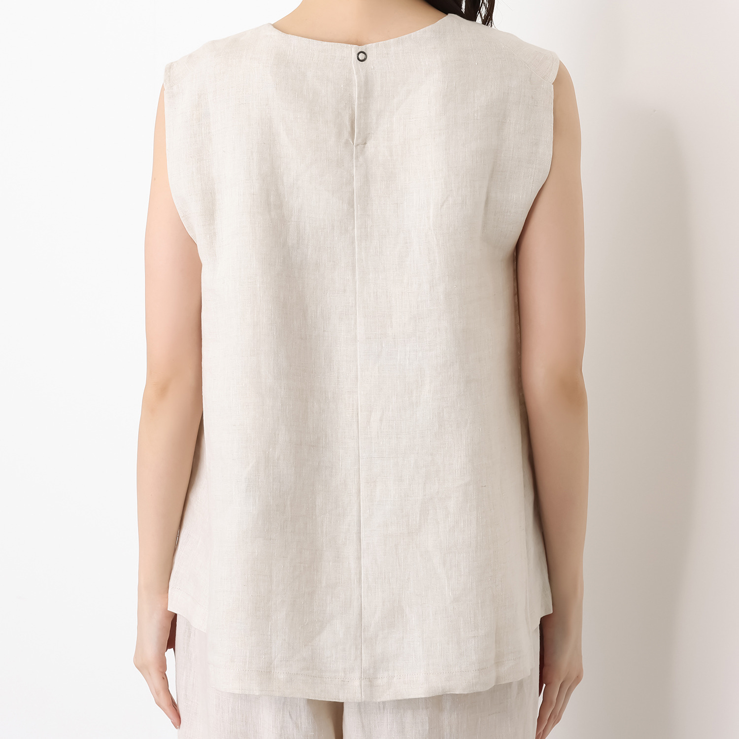 ゼラールスポーツ フレンチリネン１００％ しなやか＆ソフト仕上げ サイドタックアクセント ノースリーブプルオーバー