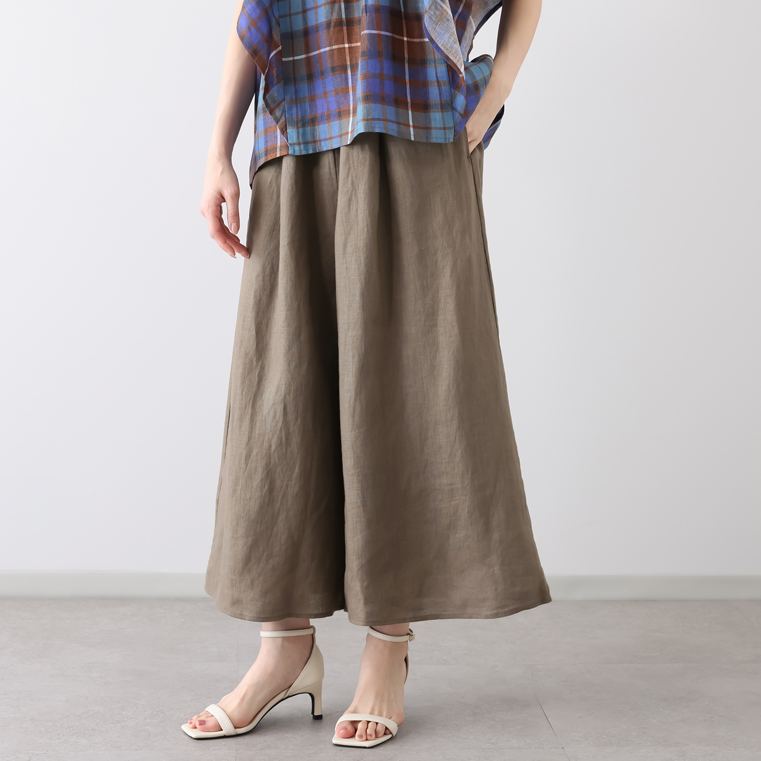 ゼラールスポーツ フレンチリネン１００％ しなやか＆ソフト仕上げ タックデザイン スカート見えパンツ