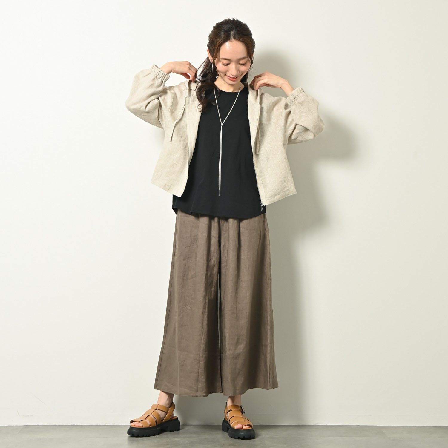 ゼラールスポーツ フレンチリネン１００％ しなやか＆ソフト仕上げ タックデザイン スカート見えパンツ