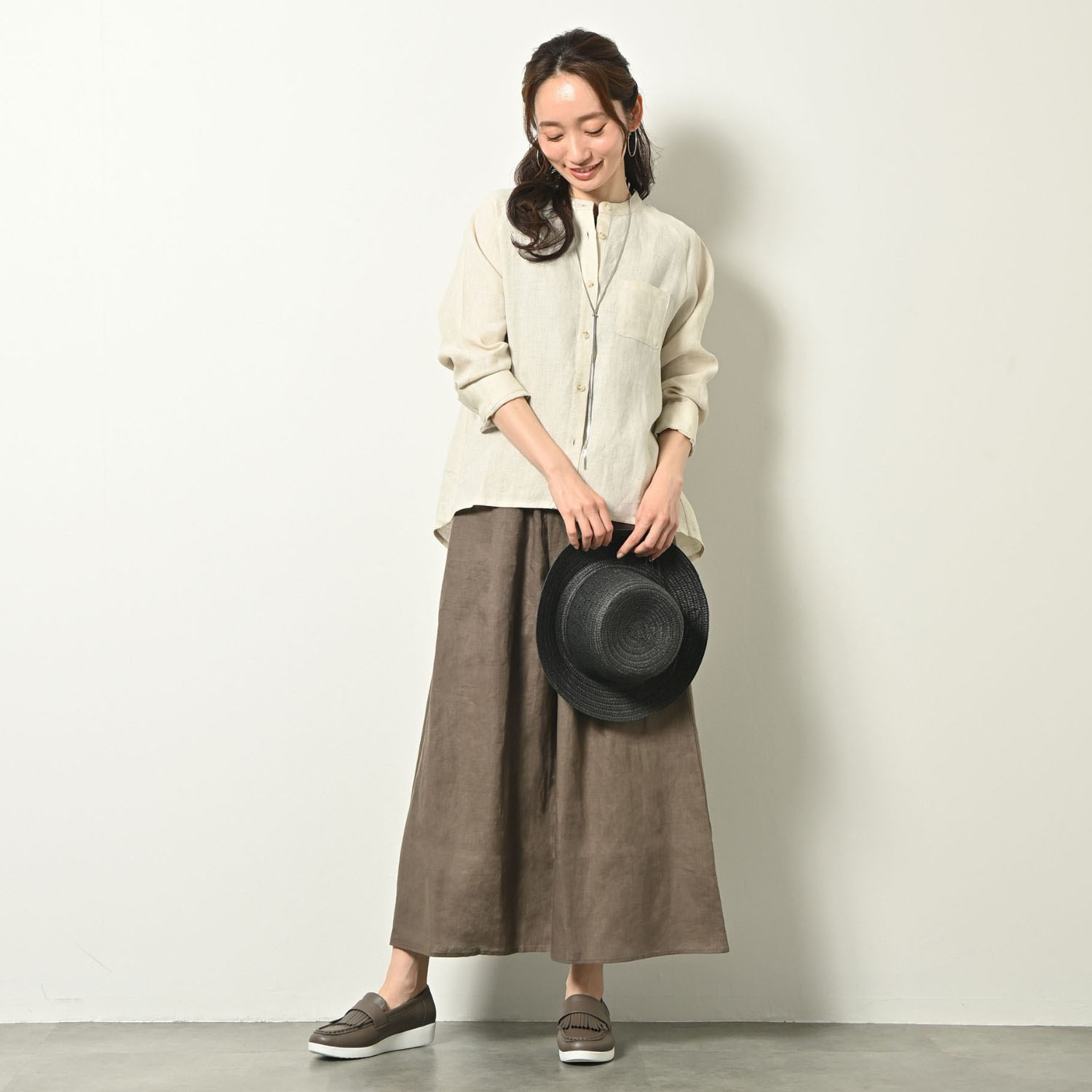 ゼラールスポーツ フレンチリネン１００％ しなやか＆ソフト仕上げ タックデザイン スカート見えパンツ