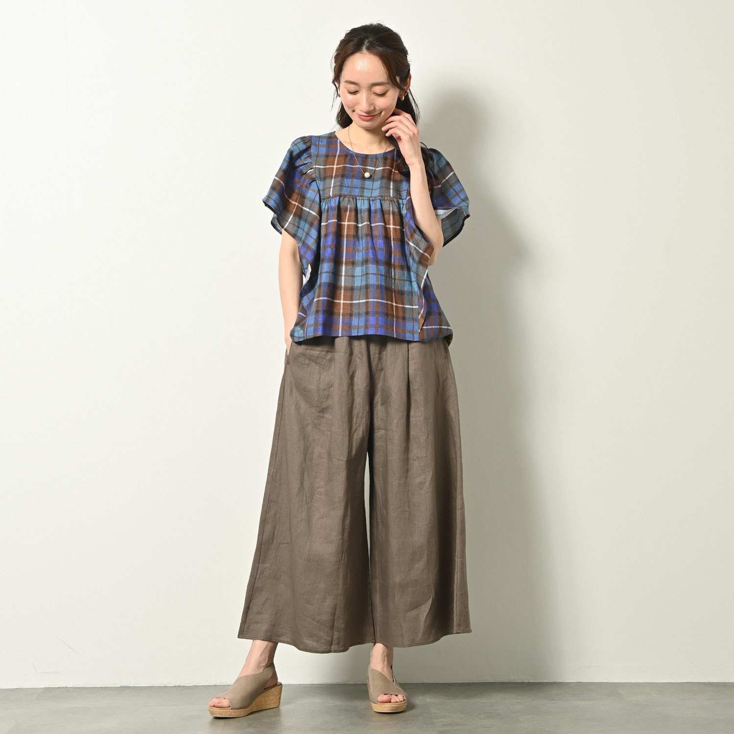 ゼラールスポーツ フレンチリネン１００％ しなやか＆ソフト仕上げ タックデザイン スカート見えパンツ