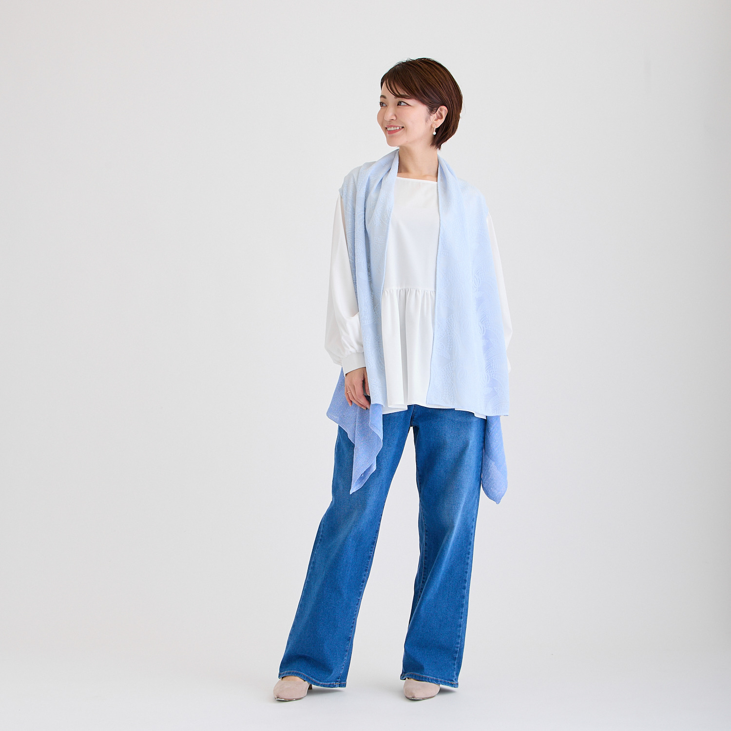 ミラ・ショーン レース×ラメ二ット ジレストール