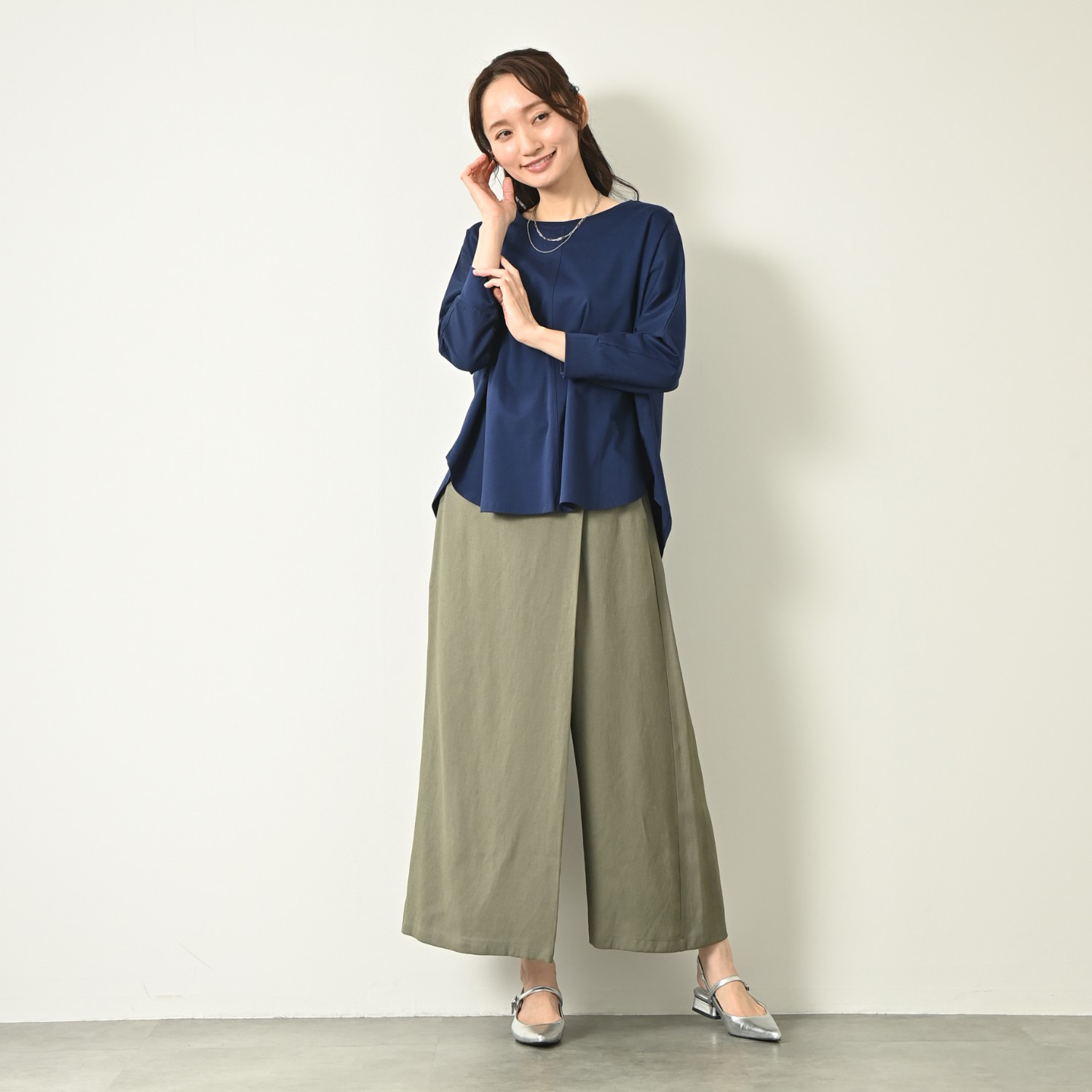 元町ゼラール ドレープ感が美しい！ しなやかオックス ラップデザインパンツ