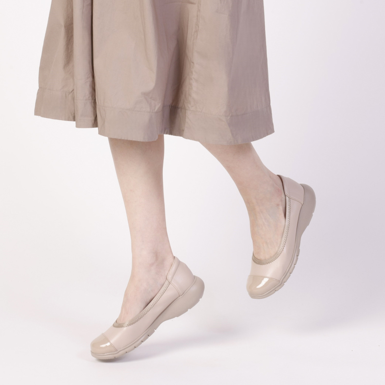 驚きの軽さと履き心地！ ラックラック 空飛ぶ　洗える　パンプス エレガントセレクト