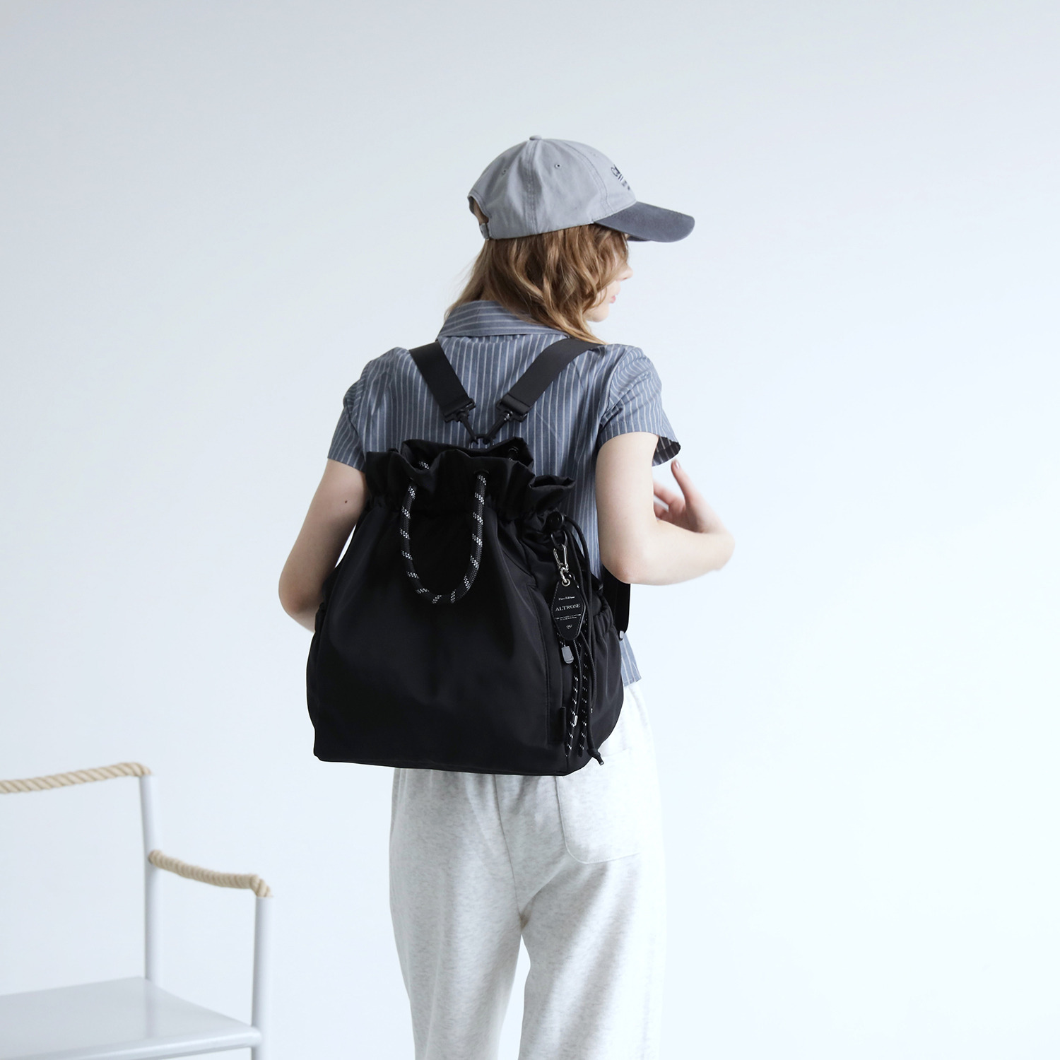 アルトローズ はっ水・軽量 チャーム付３ウェイバッグ “クラーク”