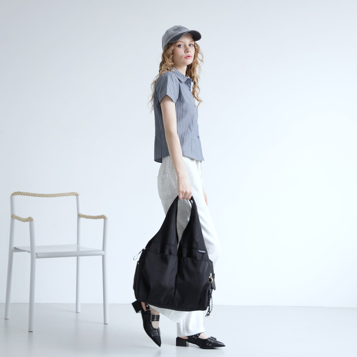 アルトローズ はっ水・軽量 チャーム付 １０ポケットトートバッグ “ティム”