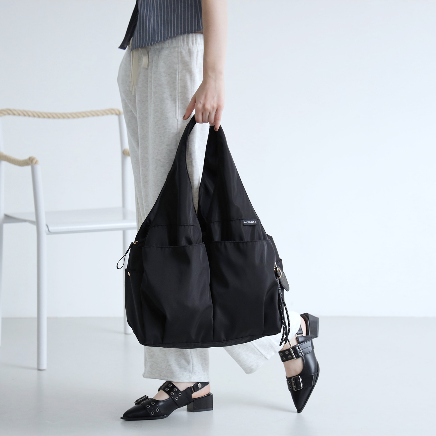 アルトローズ はっ水・軽量 チャーム付 １０ポケットトートバッグ “ティム”