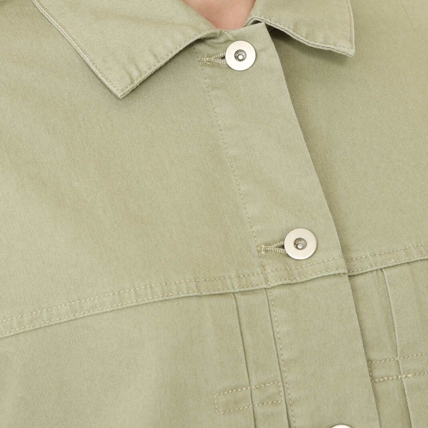 アトリエ　クース サイドリブ使いで ハッと驚く着心地に！ ライトデニムジャケット