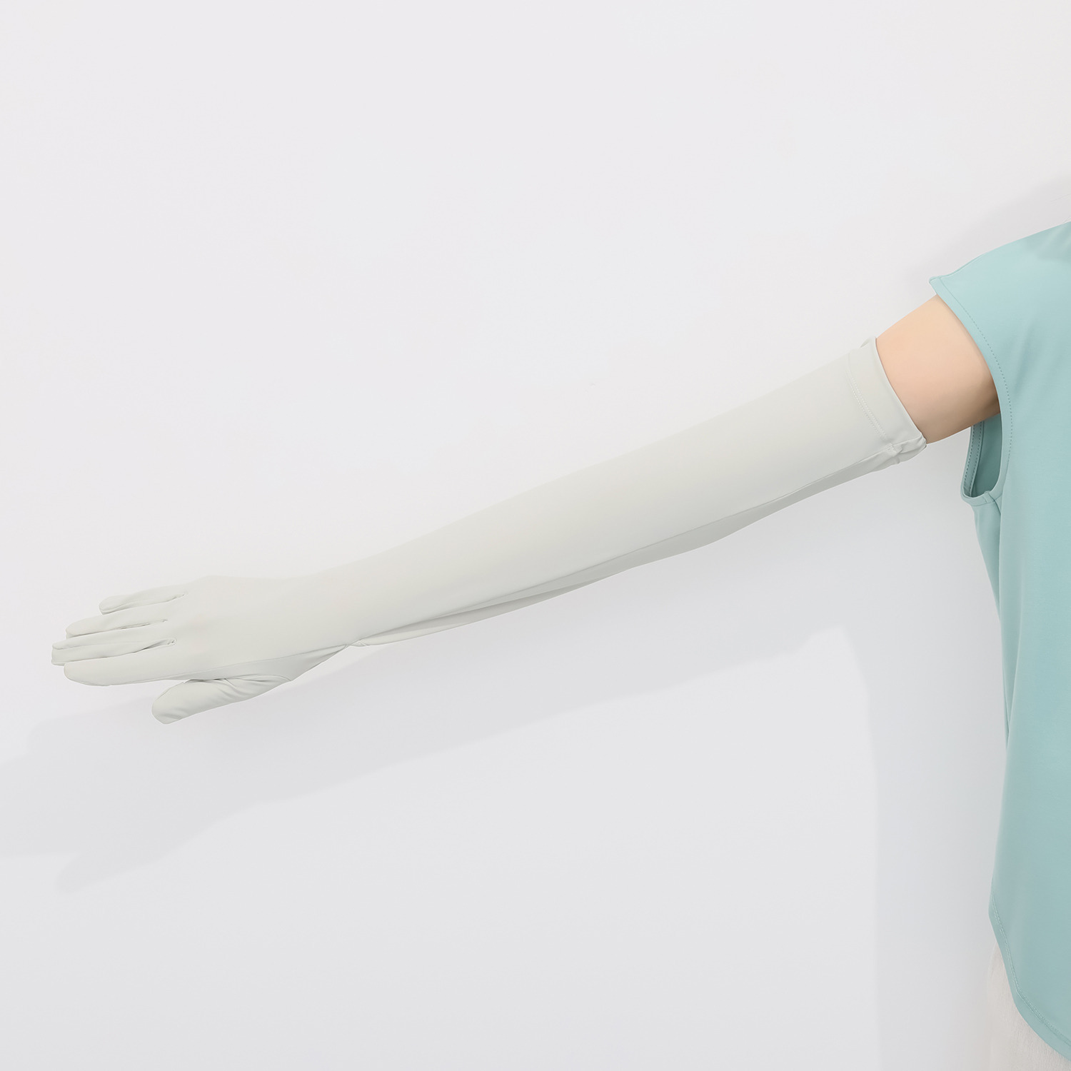 アッピア お楽しみ袋 バッグの色はお任せで！ お散歩にぴったりな 帽子と手袋とバッグ 計３点セット