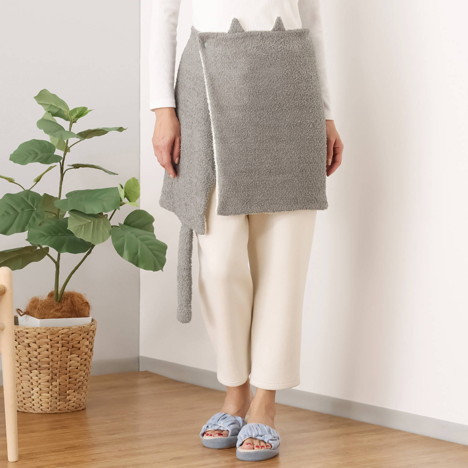 福助 ふわふわとろんな肌触り 猫耳としっぽに癒される！ にゃらまきブランケット