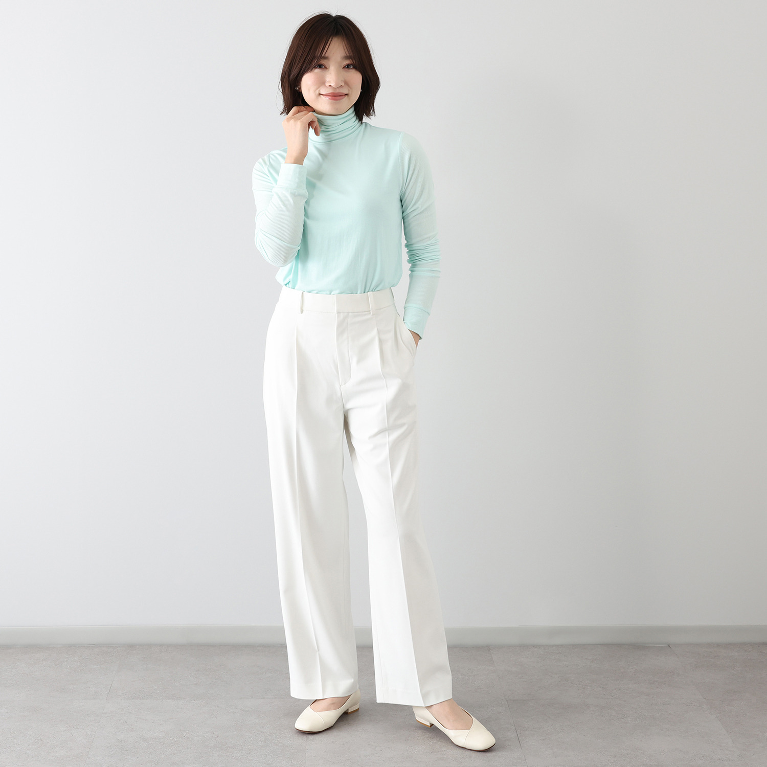 ラ　ヴァーグ　デトワール 柔らかとろり クセになる肌触りと着心地 ハイネックプルオーバー