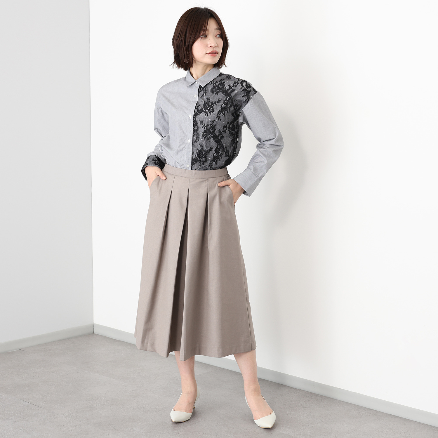 ラ　ヴァーグ　デトワール 人気の素材をリバイバル 軽くて上品 まるでウール見え 大人のキュロットパンツ