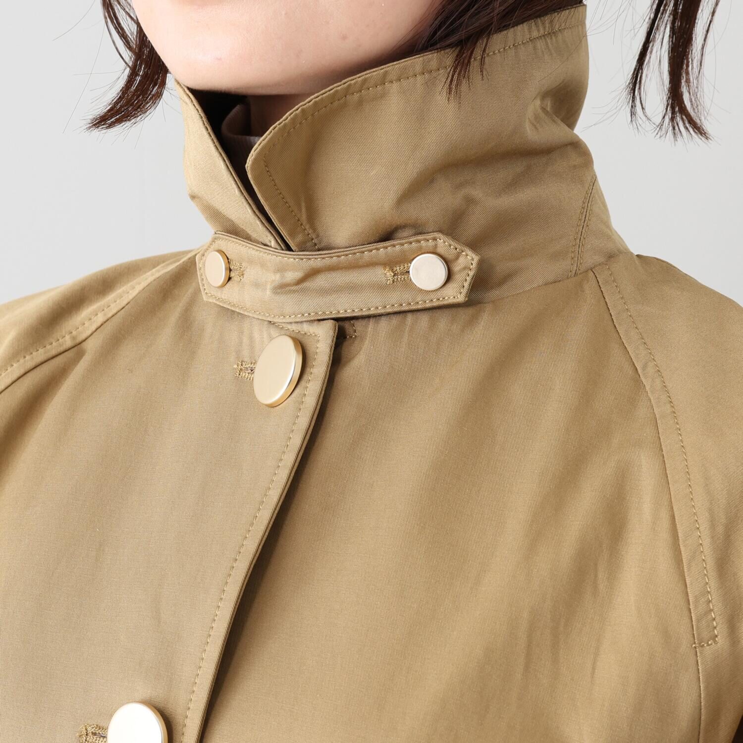 ラ　ヴァーグ　デトワール 華やかでエレガント サマになる トレンチ風デザインコート