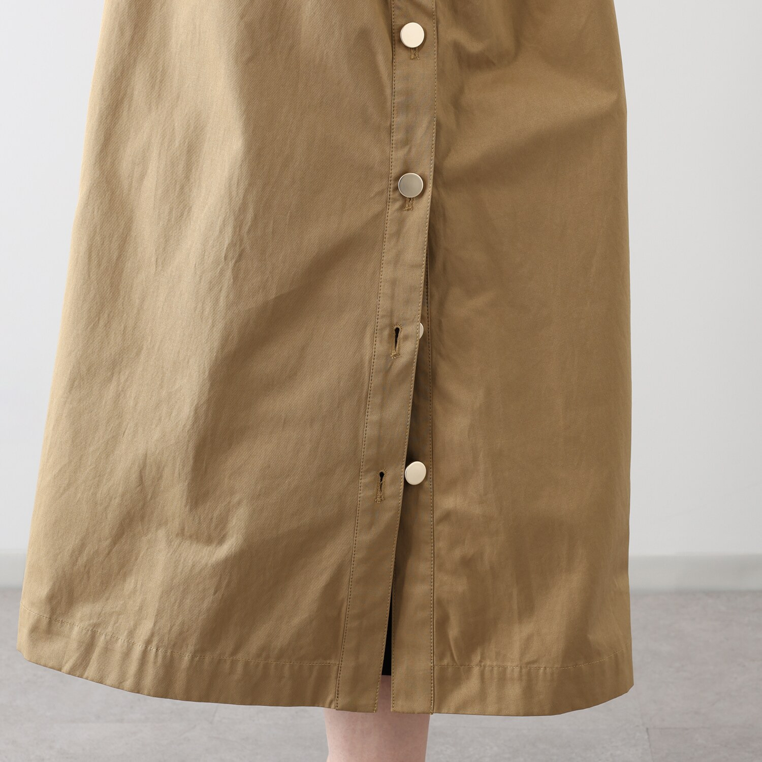 ラ　ヴァーグ　デトワール 華やかでエレガント サマになる トレンチ風デザインコート