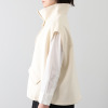 ラ　ヴァーグ　デトワール コーディネイトの バリエーションが広がる プラスオンアイテム スタンドカラー ボリュームベスト