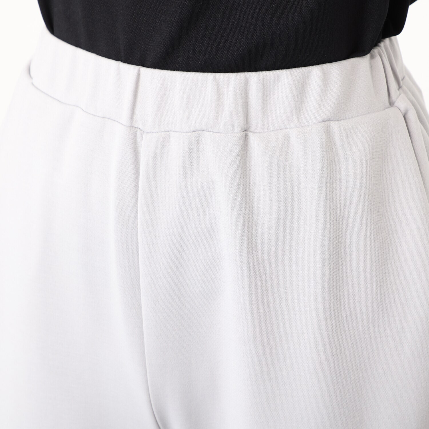 バーチ　ドゥエ コットンブレンドポンチ サイドベンツ セミワイドパンツ