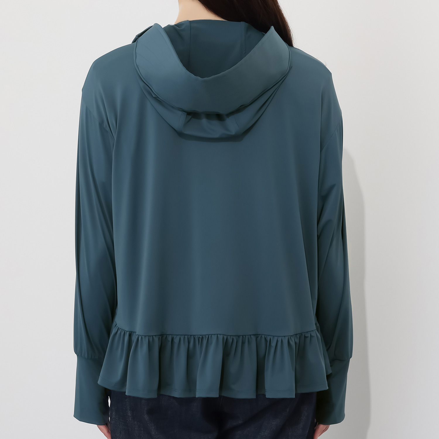 ヘ・エラ パーカーの色はお任せ！ 洗練バイザーキャップ＆ ひんやり冷感 ＵＶケアパーカー