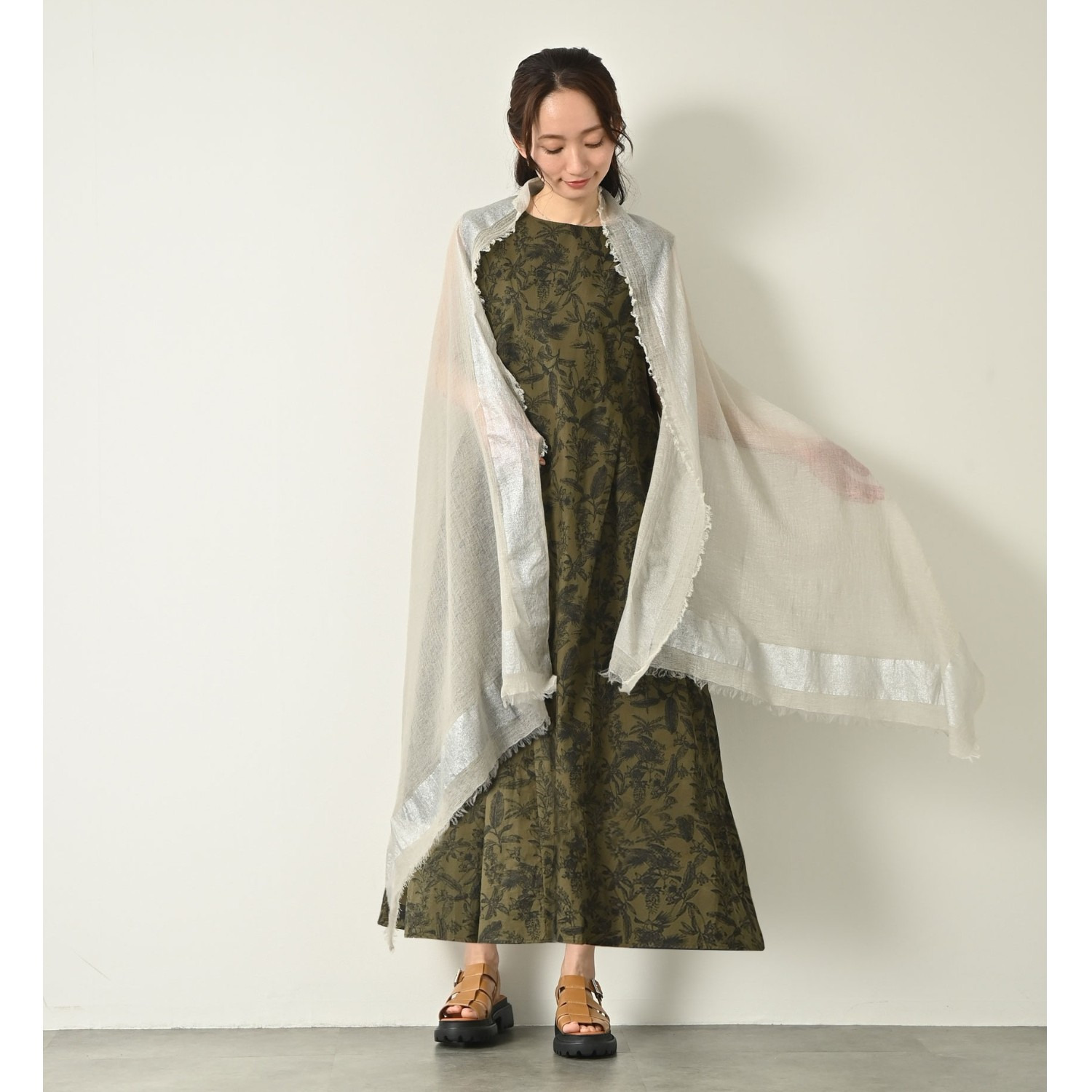 ティエドゥール 内モンゴル産 梳毛カシミヤ× コットンラミー 箔プリントストール