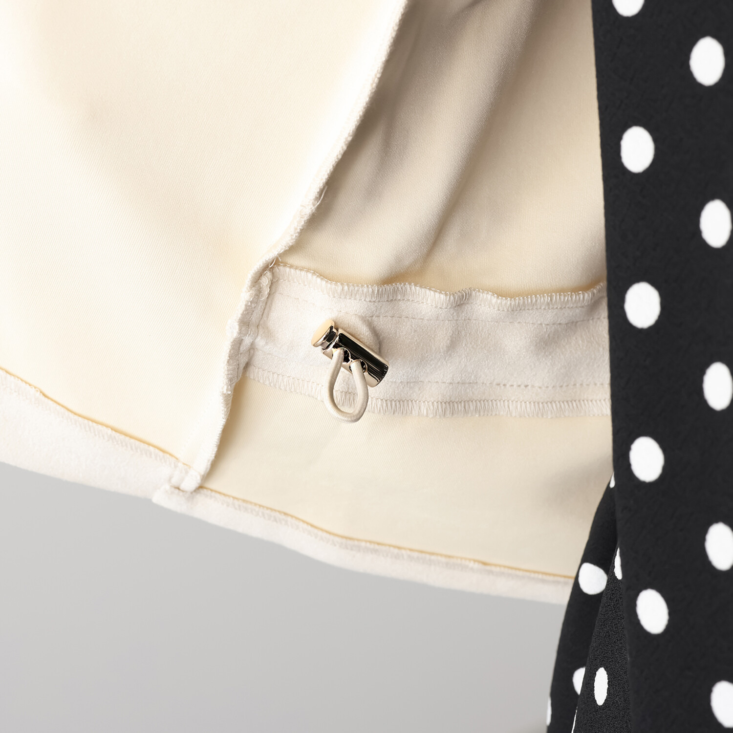 パルムミミ フェイクスエード ドローストリング付 ショートジャケット