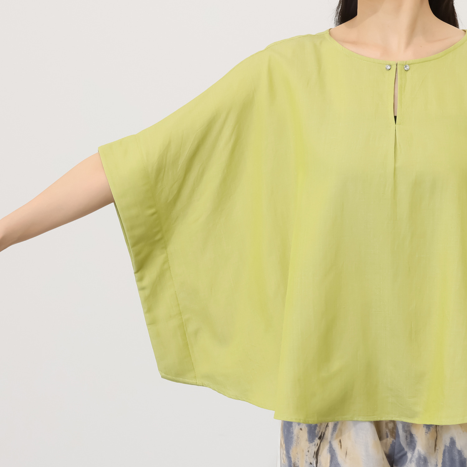 Ｔ．Ｆ．Ｄ．Ｃ 接触冷感・ＵＶカット デニムライク素材 ケープブラウス