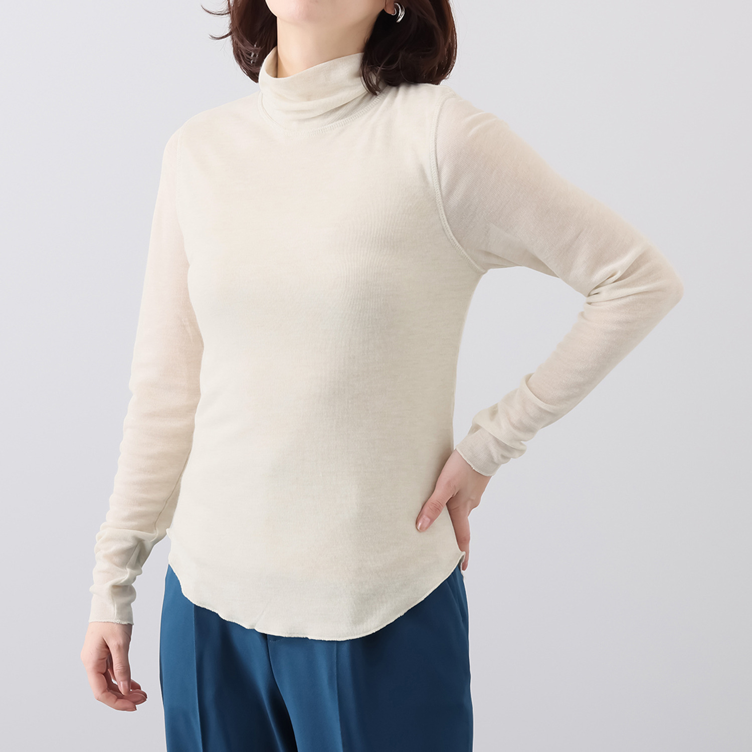 元町ゼラール なめらかで心地良い レーヨン混ソフト天竺 ハイネックプルオーバー