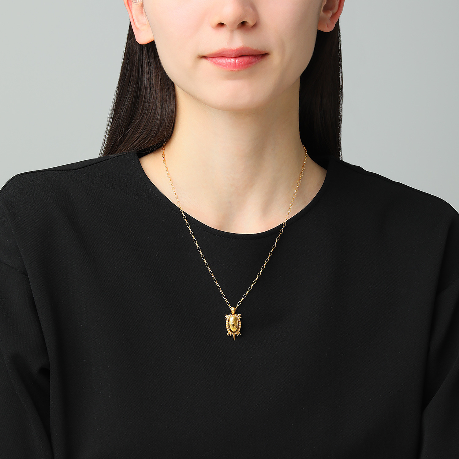 フルーフ シルバー ホワイトサファイア 亀モティーフペンダント