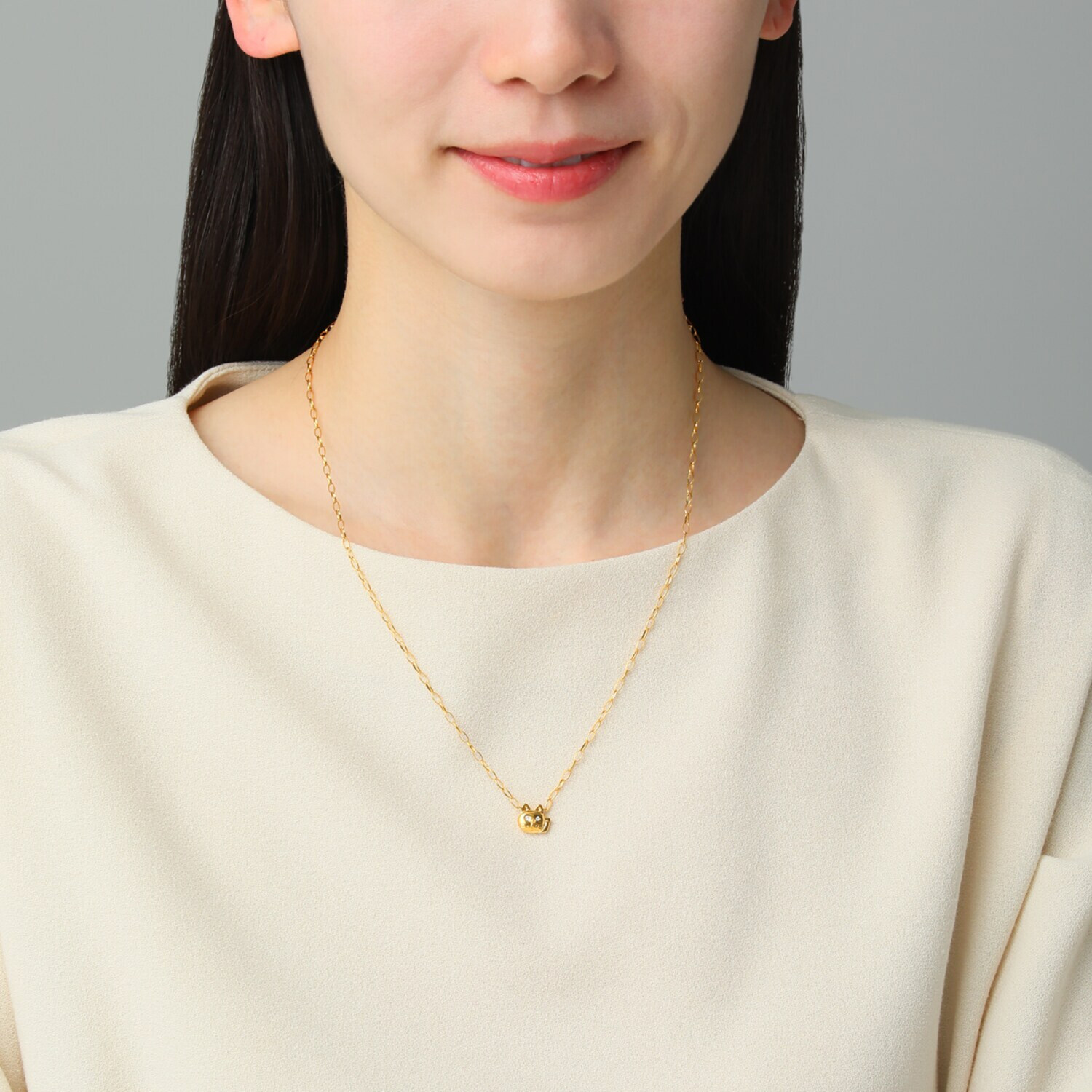 フルーフ シルバー ブラックダイヤモンド＆ ホワイトサファイア 招き猫モティーフ リバーシブルネックレス