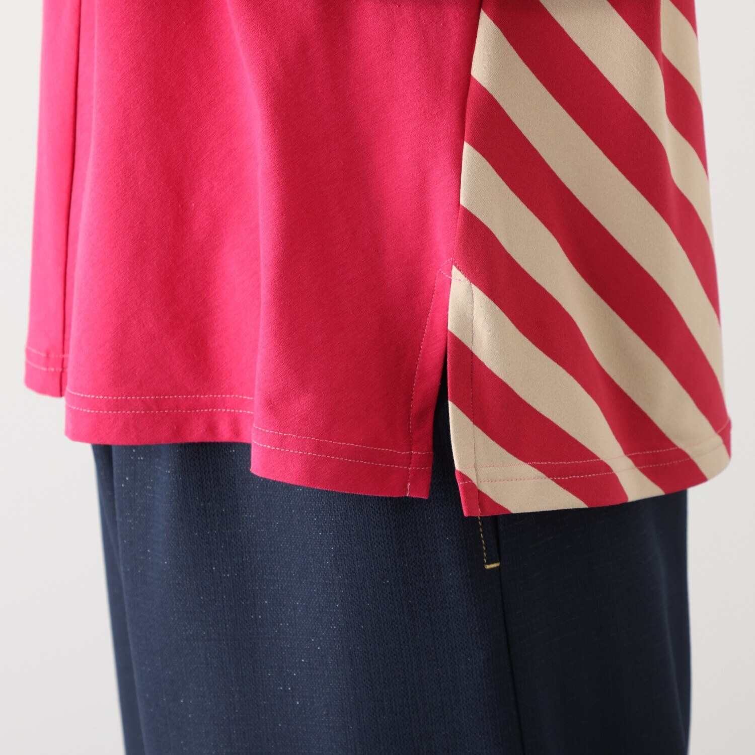 ハヤマ　ブリーズ 前後着用可能 Ｔシャツ