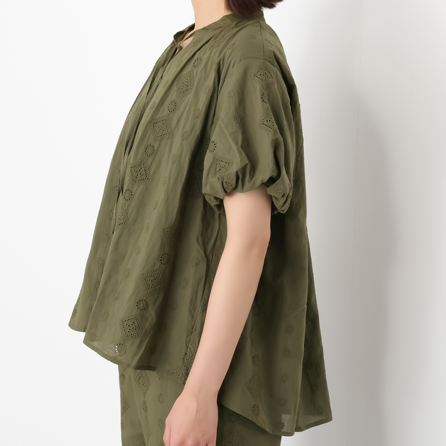 プーカ 綿１００％総レース ブラウス