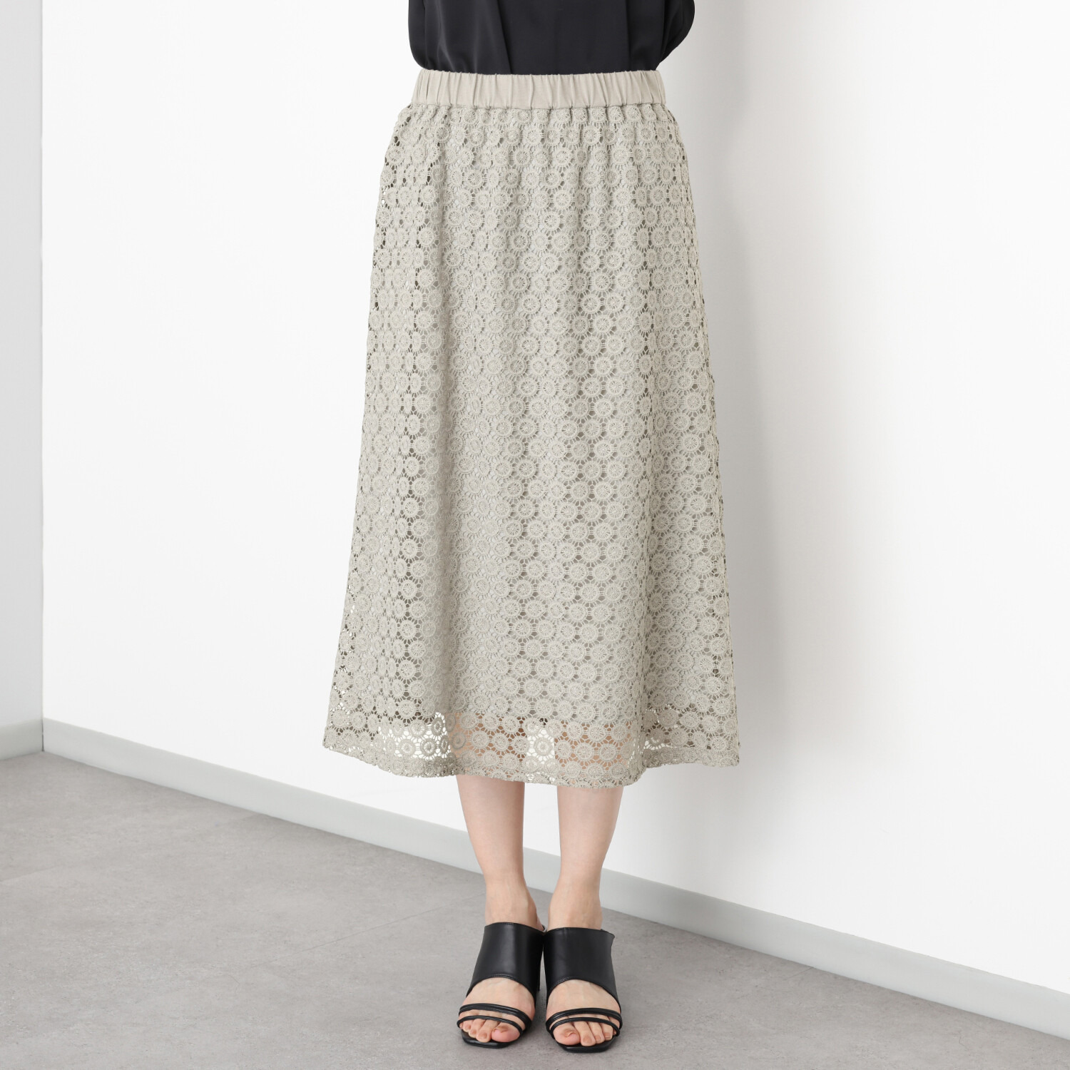 メゾン馬里邑 オーナメント カットワークレース スカート