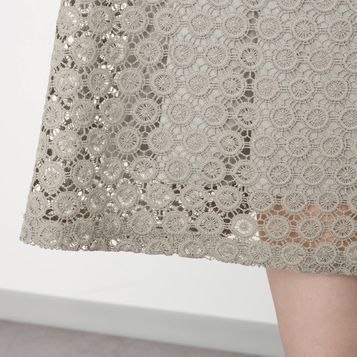 メゾン馬里邑 オーナメント カットワークレース スカート