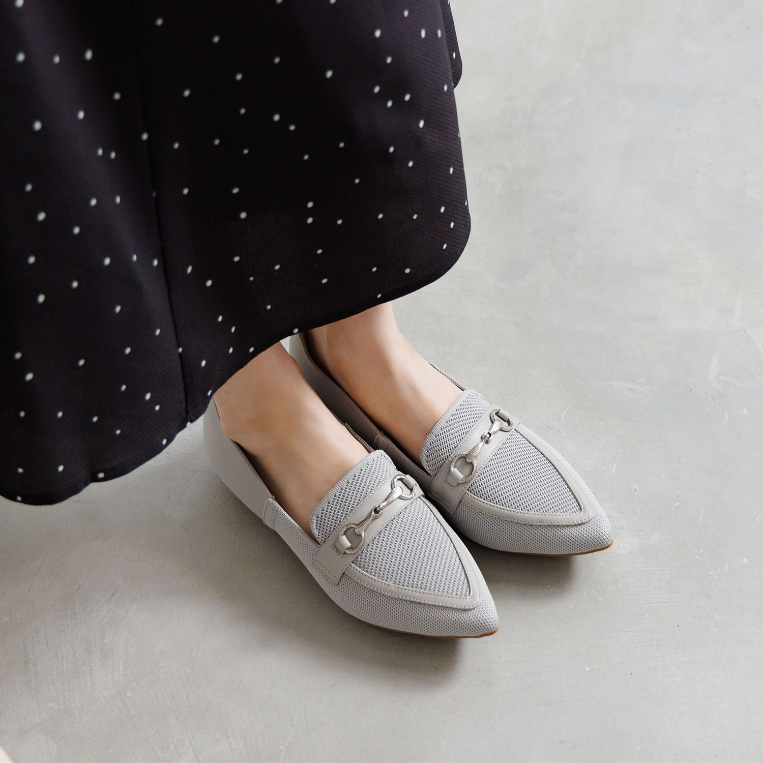 卑弥呼 驚きのフィット感 すっと履ける ニットローファー