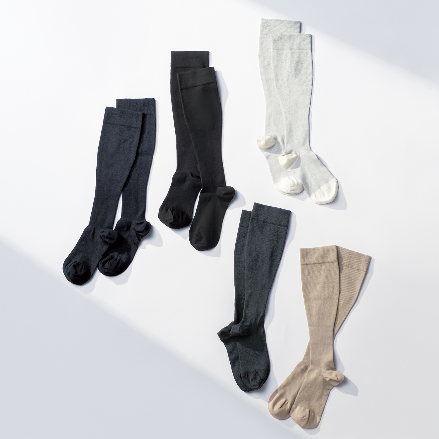 メディカルステイフィット 段階式着圧１４０デニール 綿混ハイソックス 同色２足セット 