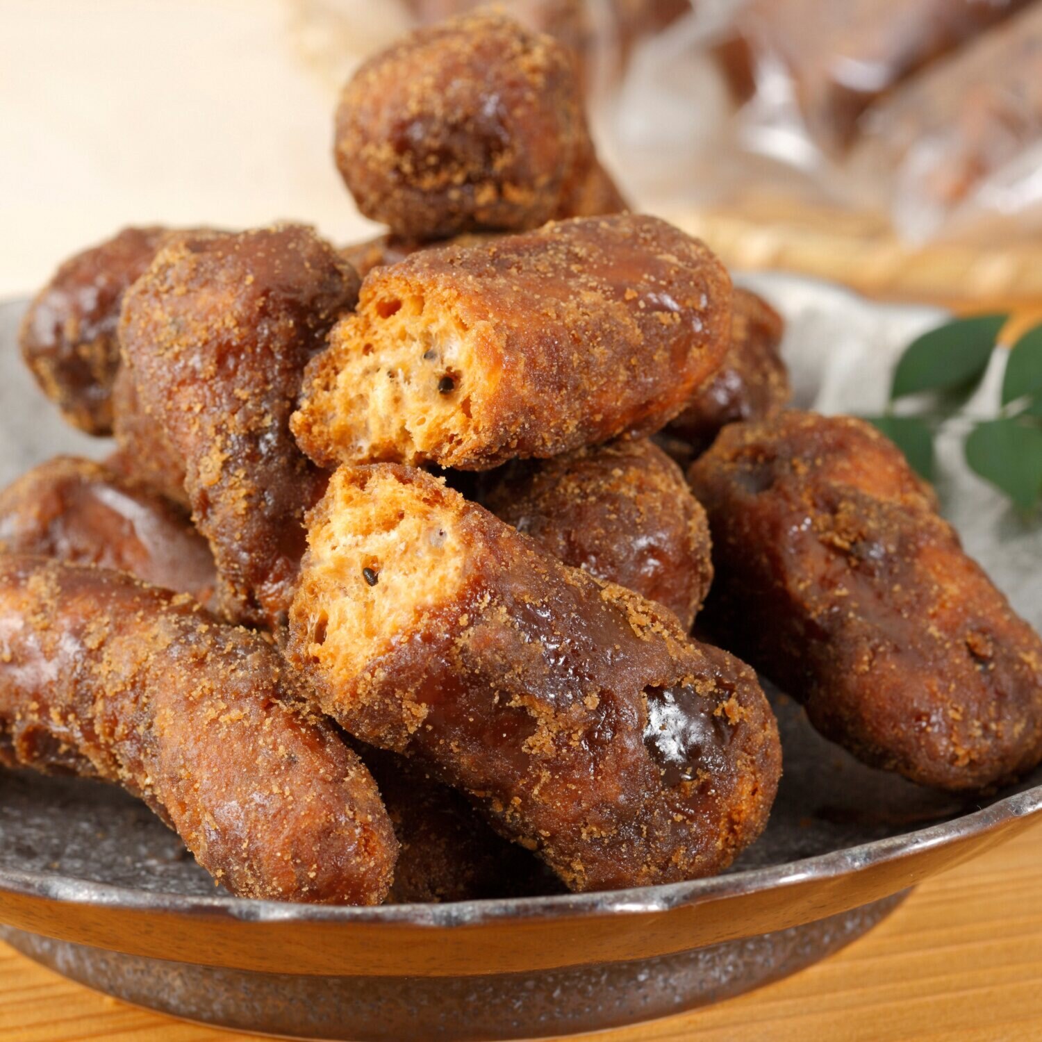 サックサク食感 極太黒糖かりんとう ＜２ｋｇ＞