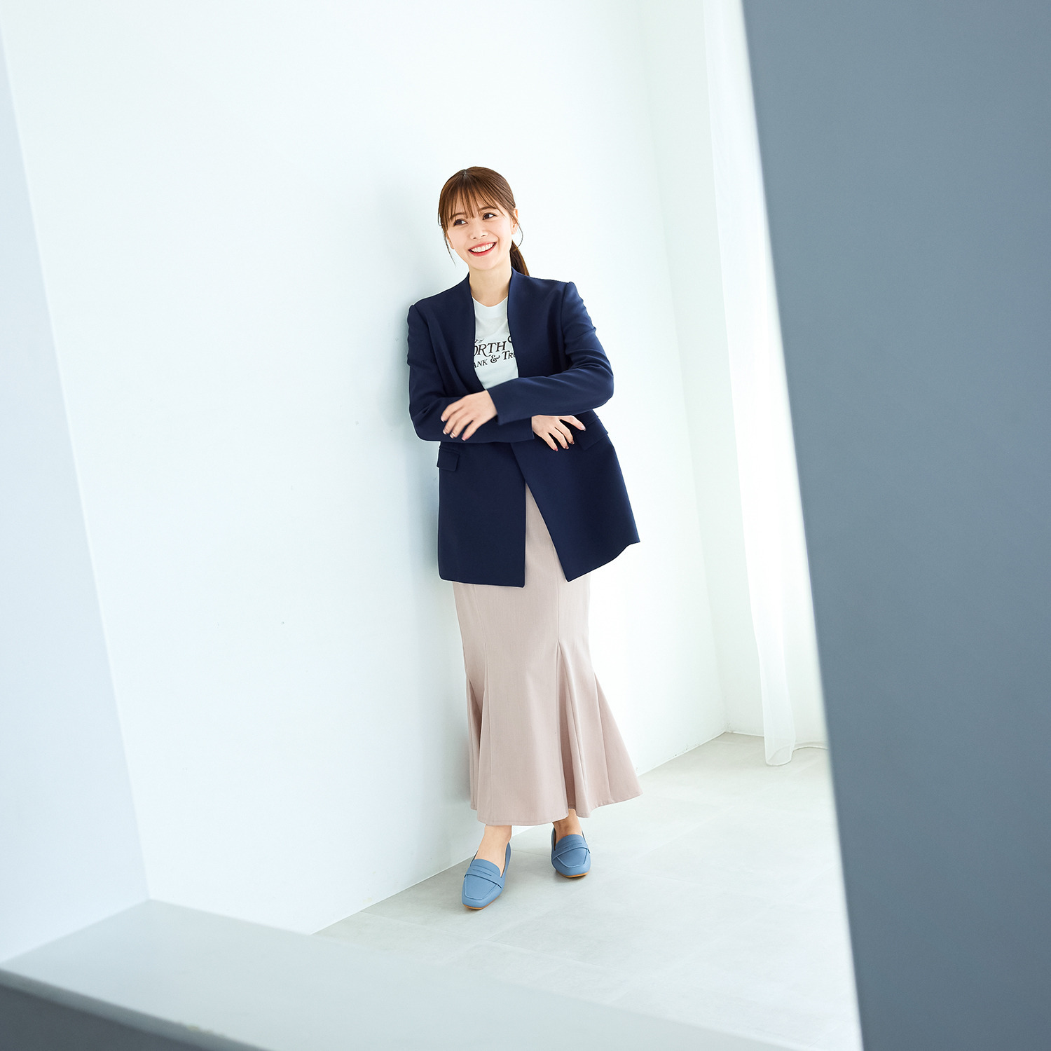 シェルシェエトワール メイドイン東京 はっ水牛革柔らか仕立て あか抜け３ｃｍヒール モカシンシューズ