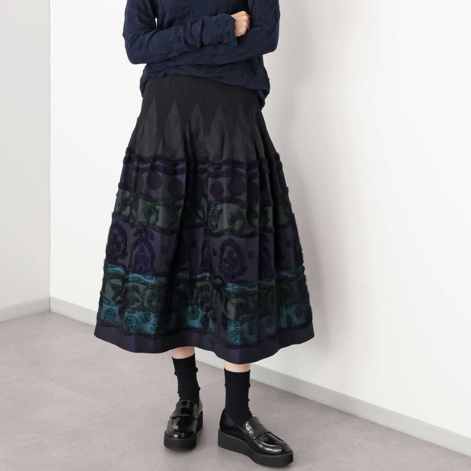 ナインティーン　ブルーム 桐生産ジャガード スカート