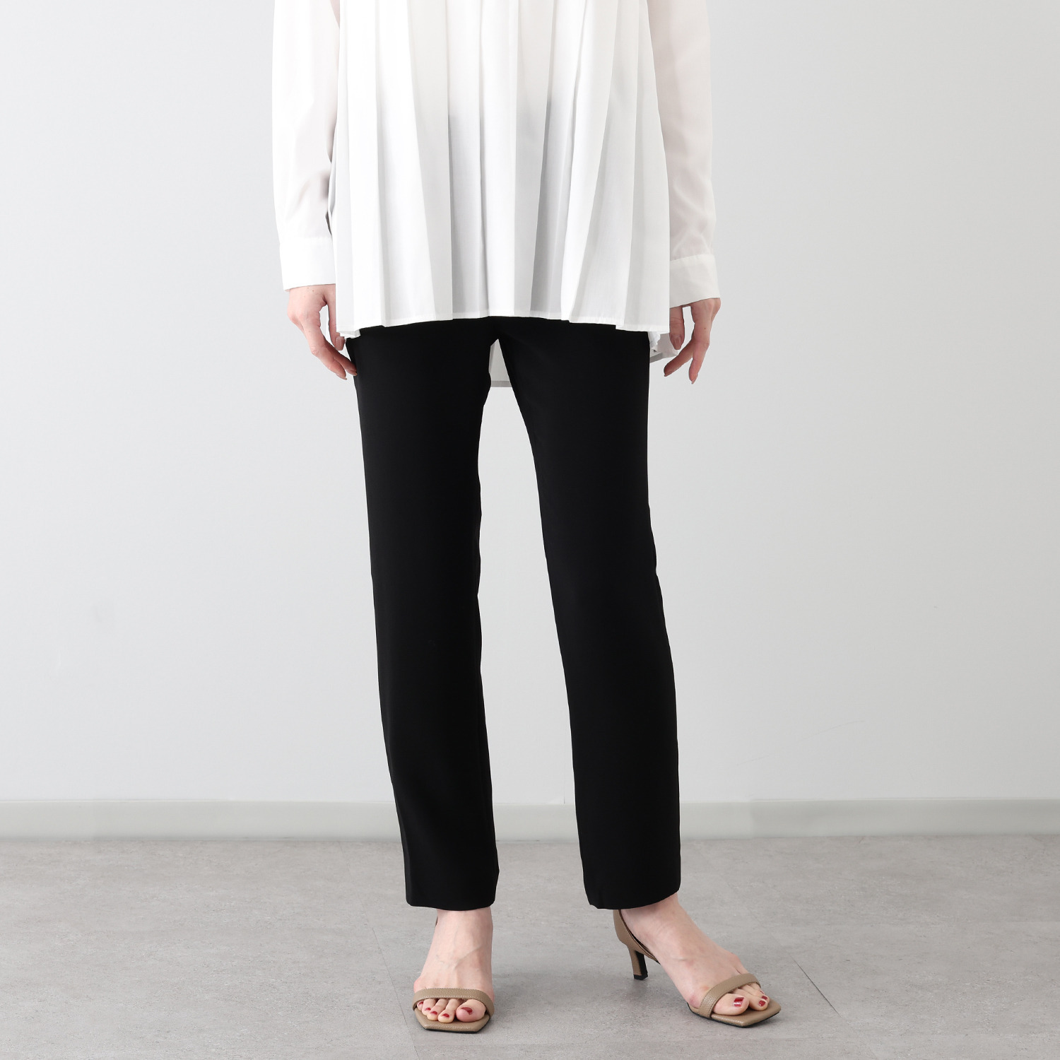 パンタパンタローニ 日本製ジョーゼット使用 クラシコイタリアモデル 細見えテーパードパンツ