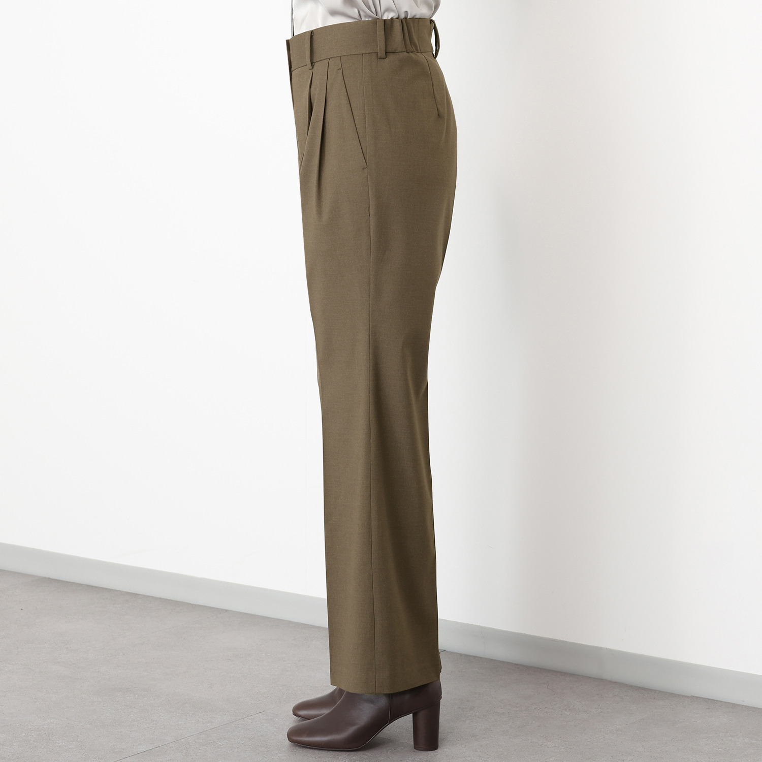 パンタパンタローニ なめらかフランネル調 スタイルアップ ２タックパンツ