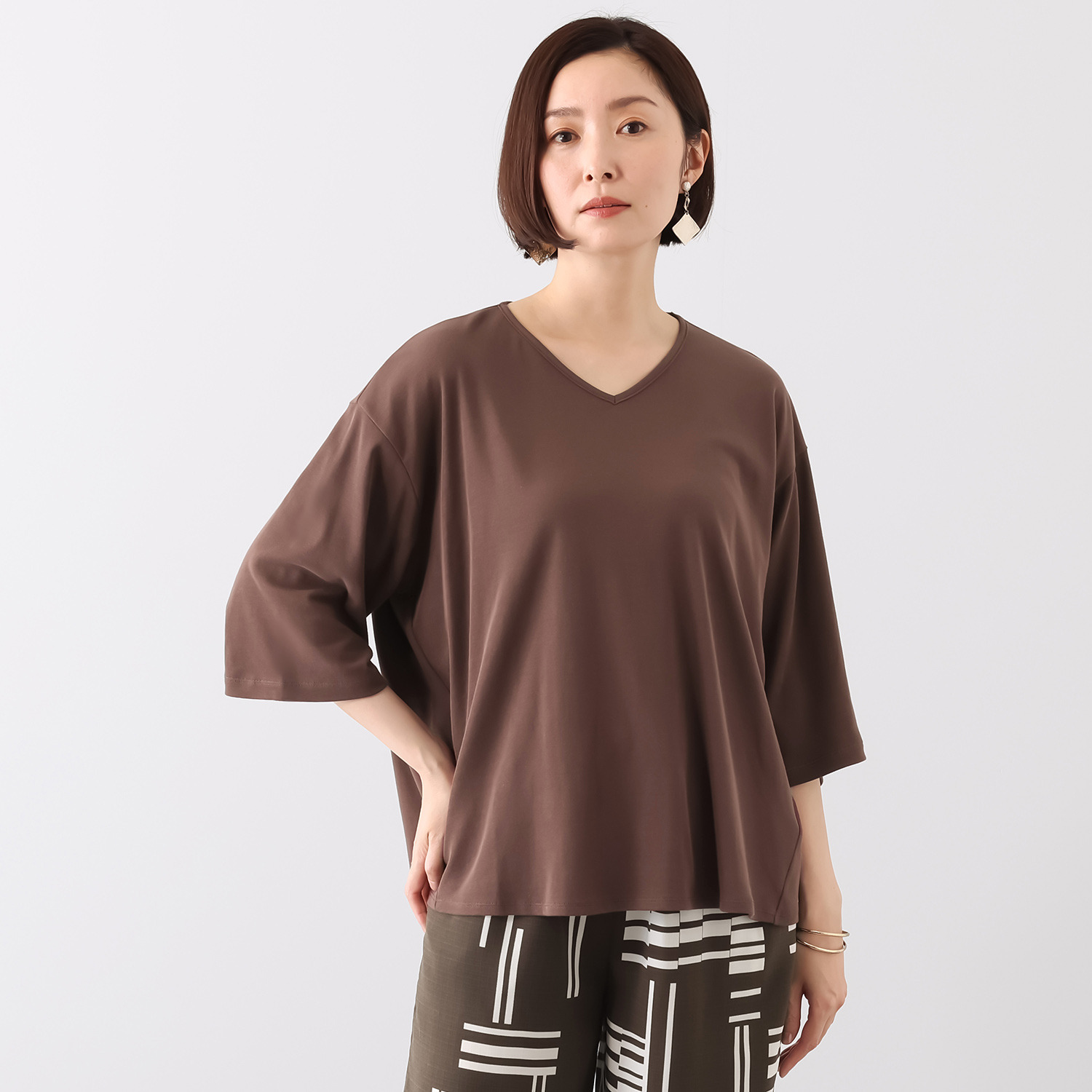 オーエヌオー 創業１００年の傑作 カルミヤコットン ガス焼き加工で艶仕上げ さらっと柔らかい ドレーププルオーバー