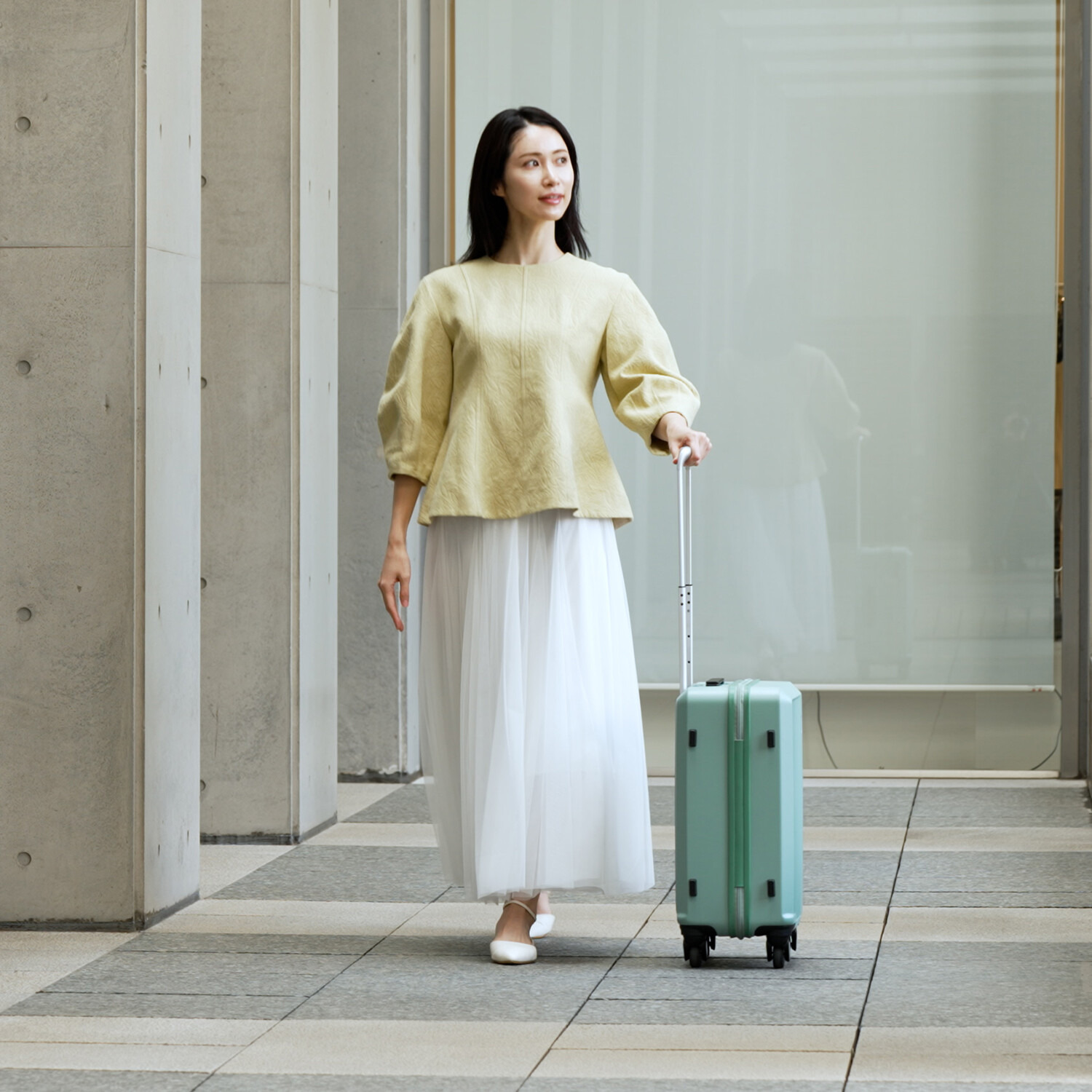 フリクエンター “リエーヴェ” 衝撃緩衝 スーツケース４８ｃｍ 旅行ポーチ７点セット ＜機内持ち込み可＞