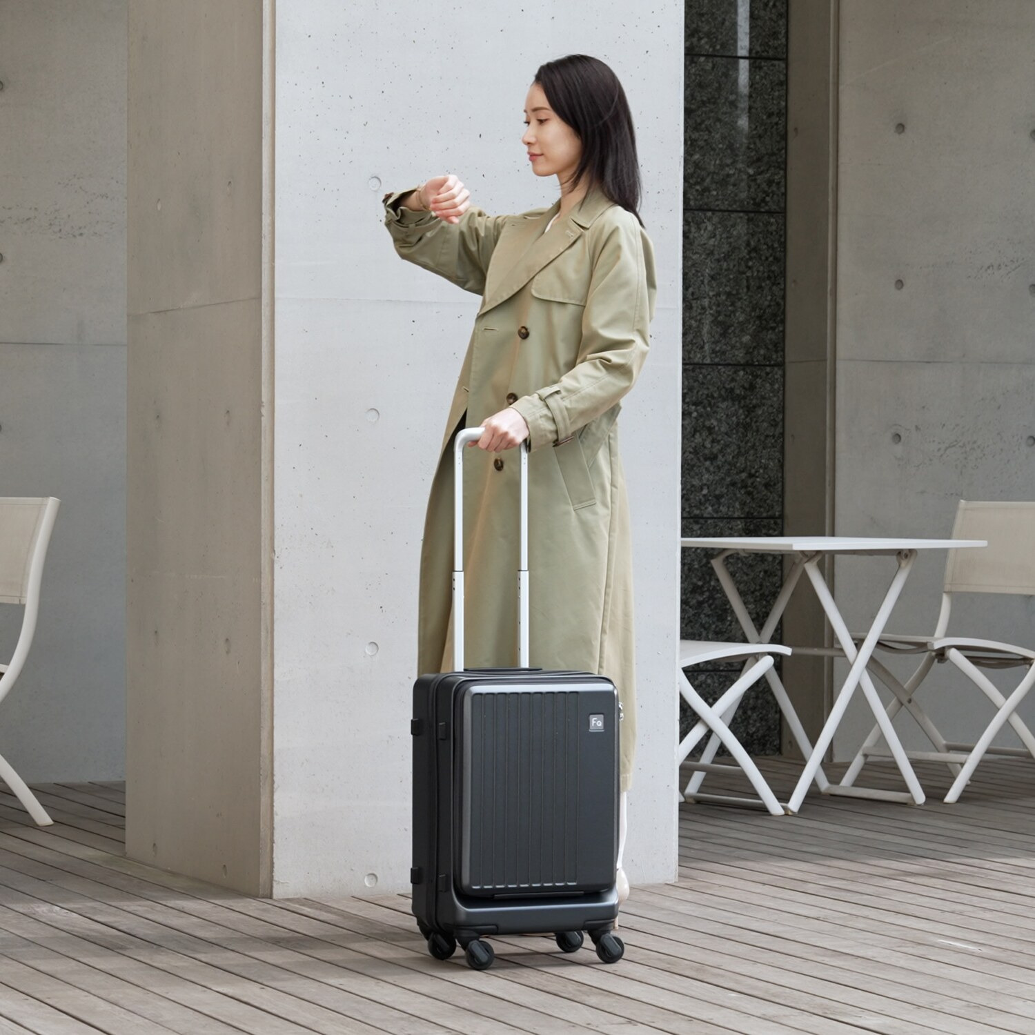 フリクエンター “リエーヴェ” 衝撃緩衝 フロントオープン スーツケース４８ｃｍ 旅行ポーチ７点セット ＜機内持ち込み可＞