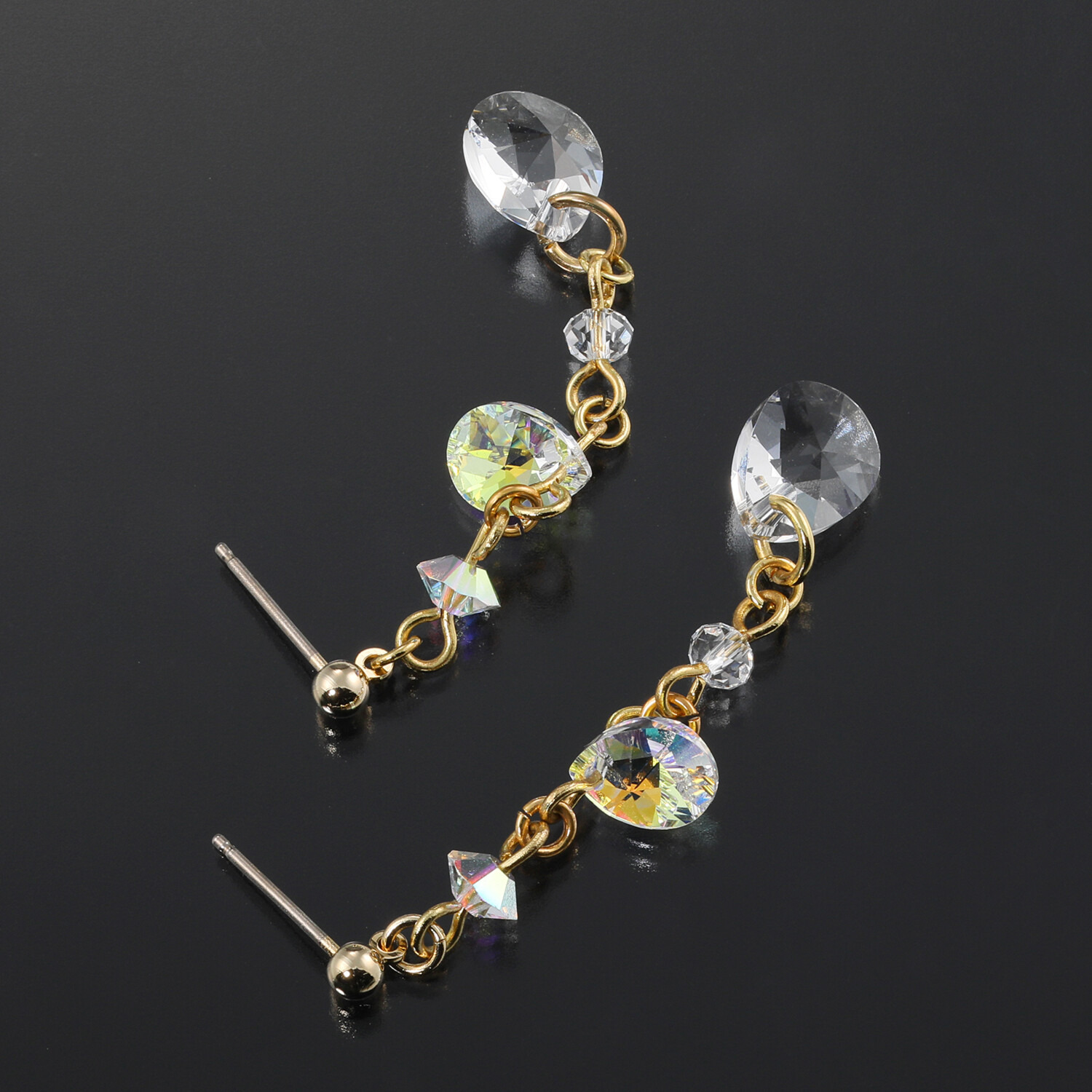 キラキラギフト バイ　アビステ クリスタルガラス キラキラスウィング イヤリング／ピアス