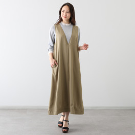 Ｔ．Ｆ．Ｄ．Ｃ． 機能満載！ デニムライク素材 ストレッチ Ｖネックジャンパードレス